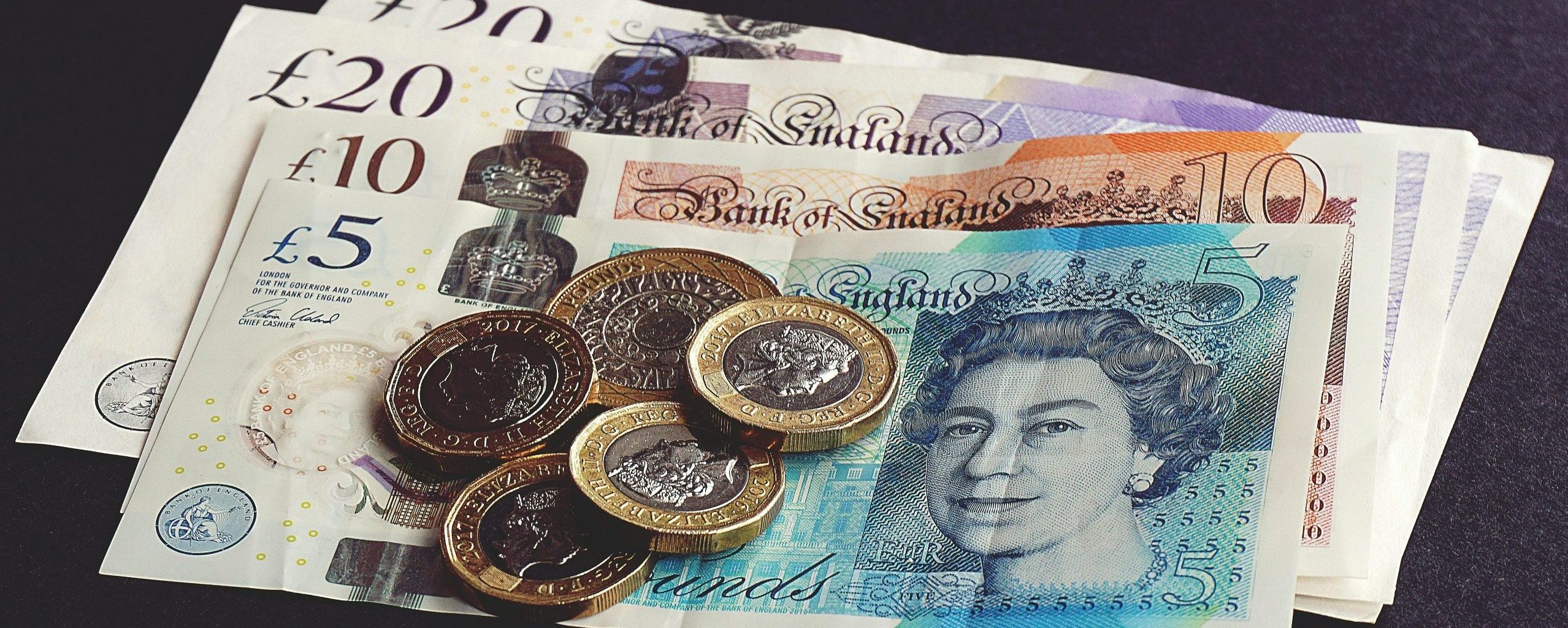 Money in notes and coins